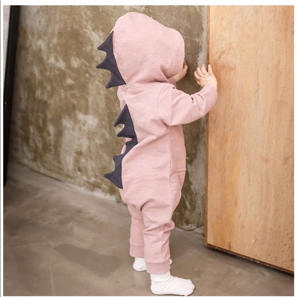 🏆Adorable Pink Dinosaur Hooded Baby Romper - Picture 4 of 4